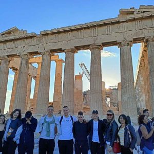 Studenti ispred Partenona