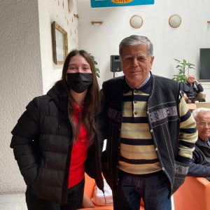 Učenica i čovek u domu