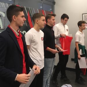 Zajednička fotografija đaka koji su osvojili nagradu